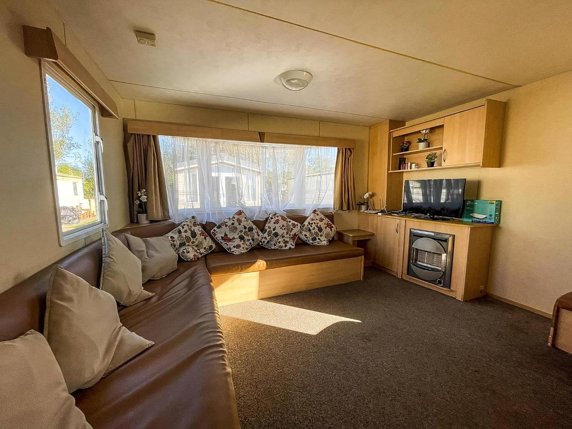 Lovely 8 Berth Caravan At St Osyth Beach Holiday Park Ref 28101G Клактон-он-Си Экстерьер фото