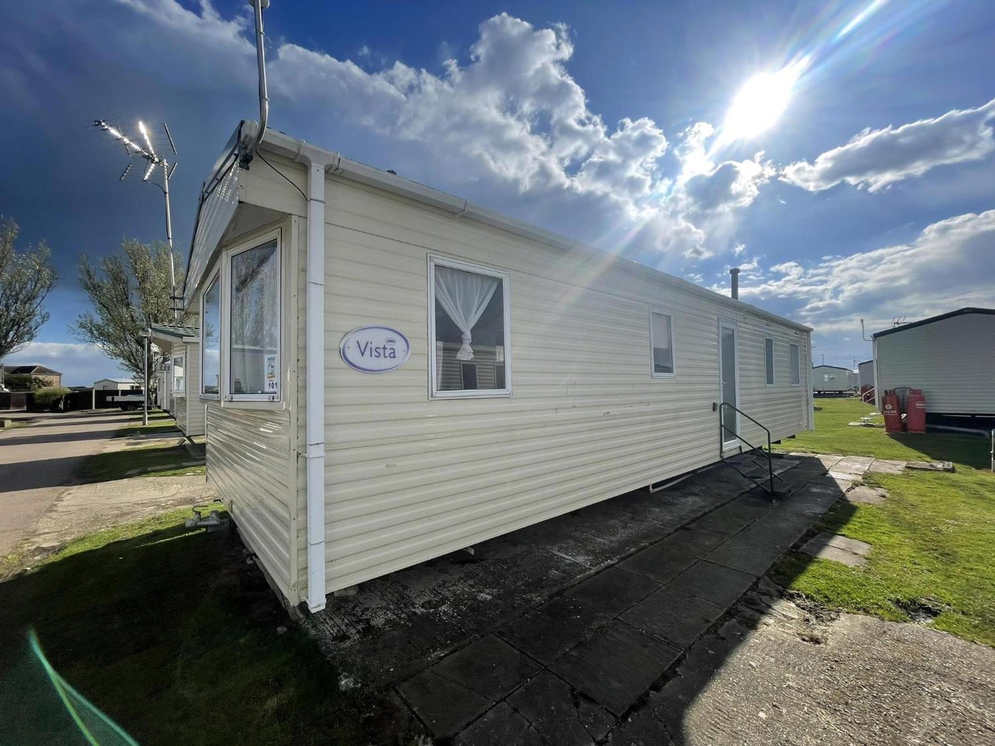 Lovely 8 Berth Caravan At St Osyth Beach Holiday Park Ref 28101G Клактон-он-Си Экстерьер фото